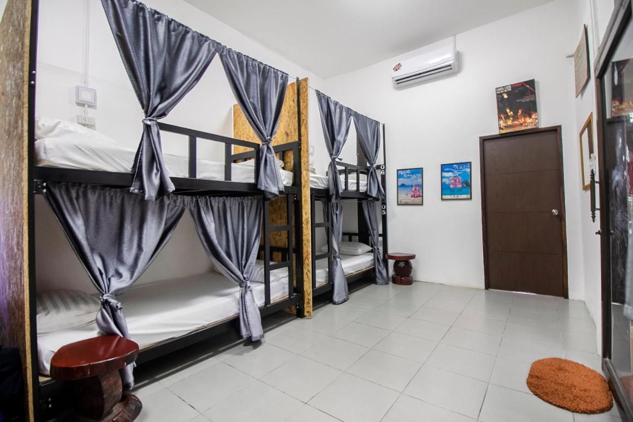 T & T Hostel Kanchanaburi Exterior photo