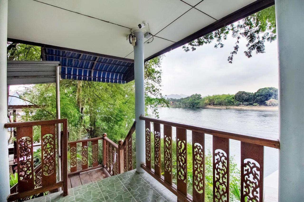 T & T Hostel Kanchanaburi Exterior photo