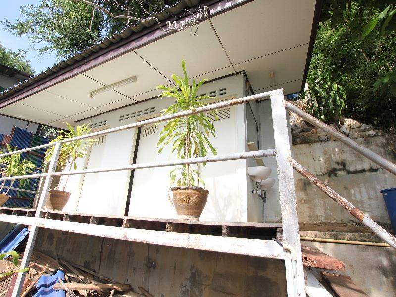 T & T Hostel Kanchanaburi Exterior photo