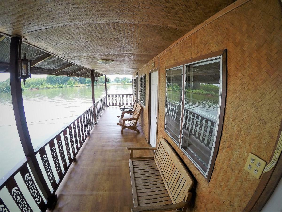 T & T Hostel Kanchanaburi Exterior photo